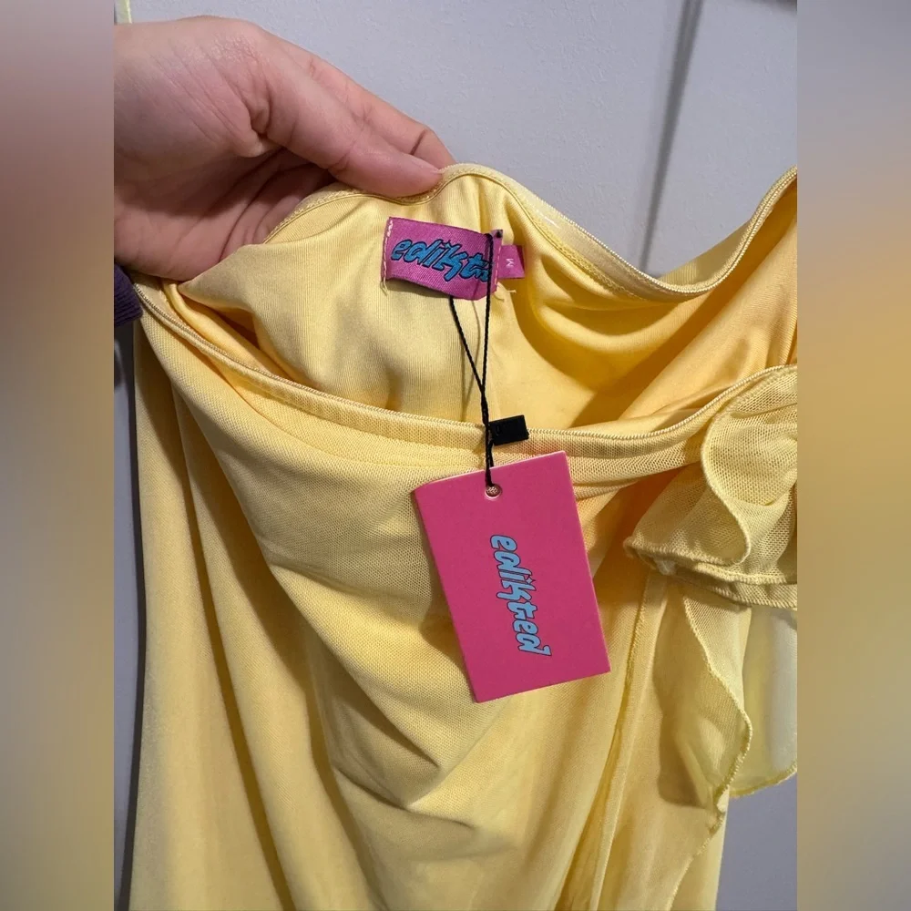 THALIA FLOWER PIN RUFFLE MINI DRESS - Picture 4 of 5